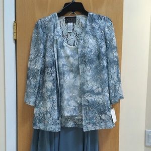 3-piece mother or grandmother outfit